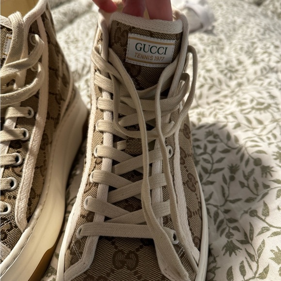 Gucci Tennis Shoes - Picture 9 of 10